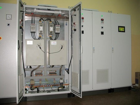 Control cabinet for pump station